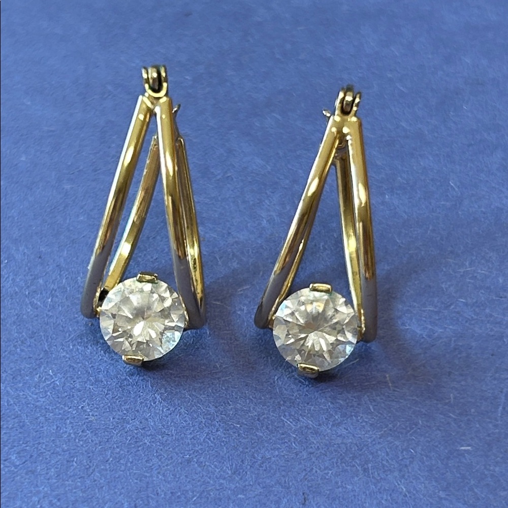 Elegant Gold Drop Earrings